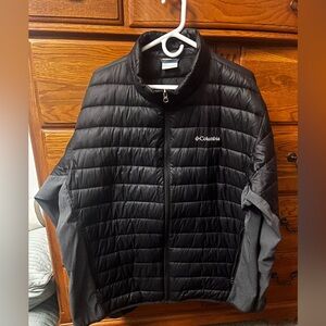 Columbia Black Puffer Jacket XXL